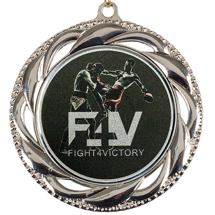 Medaille Edmund zilver met afbeelding van eigen logo Fight 4 Victory