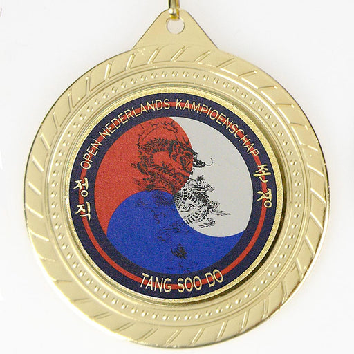 Medaille Vinanda goudkleurig met voorbeeld van eigen logo Tanf Soo Do