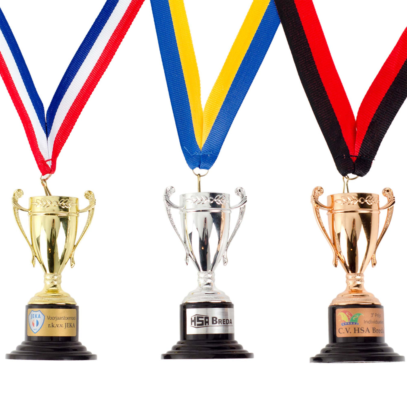 Voorbeeld sportprijzen medaille minicup aan halslint