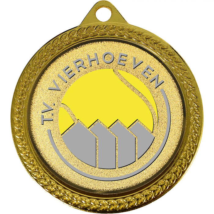 Medaille Levi goudkleurig met voorbeeld logo van Tennisvereniging Vierhoeve.