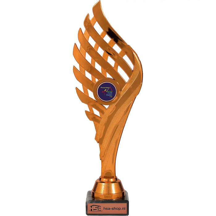 Bronzen trofee Matthew 27 cm kunststof met zwart marmer.