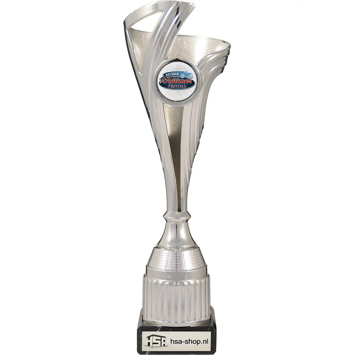 Trofee Mathan zilveren sportbeker 23,5 cm.