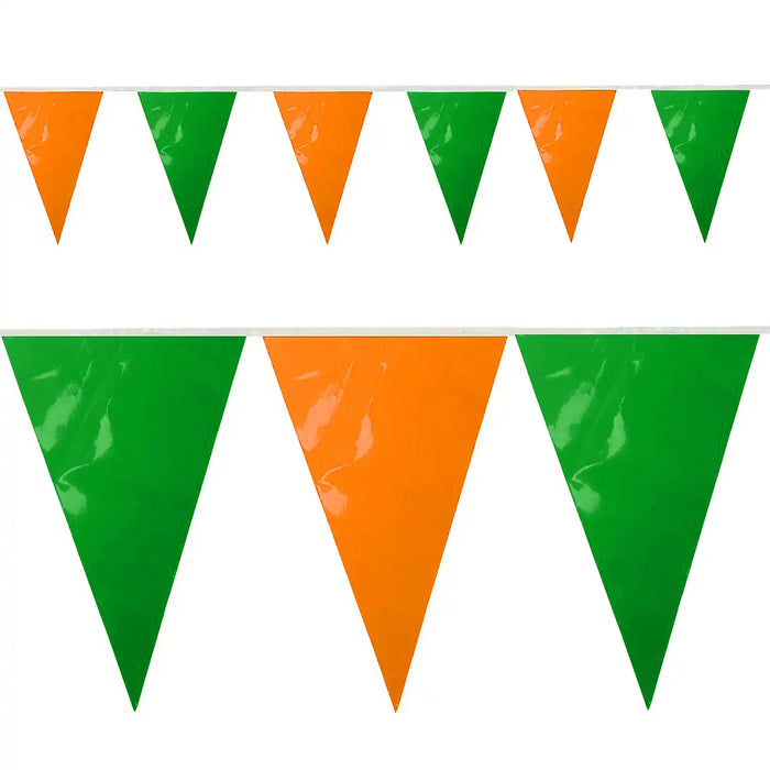 Vlaggenlijn met afwisselend oranje en groene vlaggetjes.