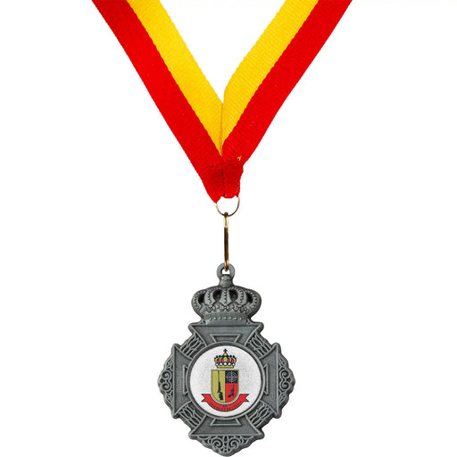 Oud-zilveren medaille met kroon aan rood-geel halslint