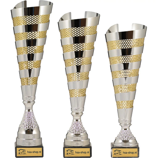Sporttrofee Maury zilver goud met marmeren voet, alle drie de maten op een rij.